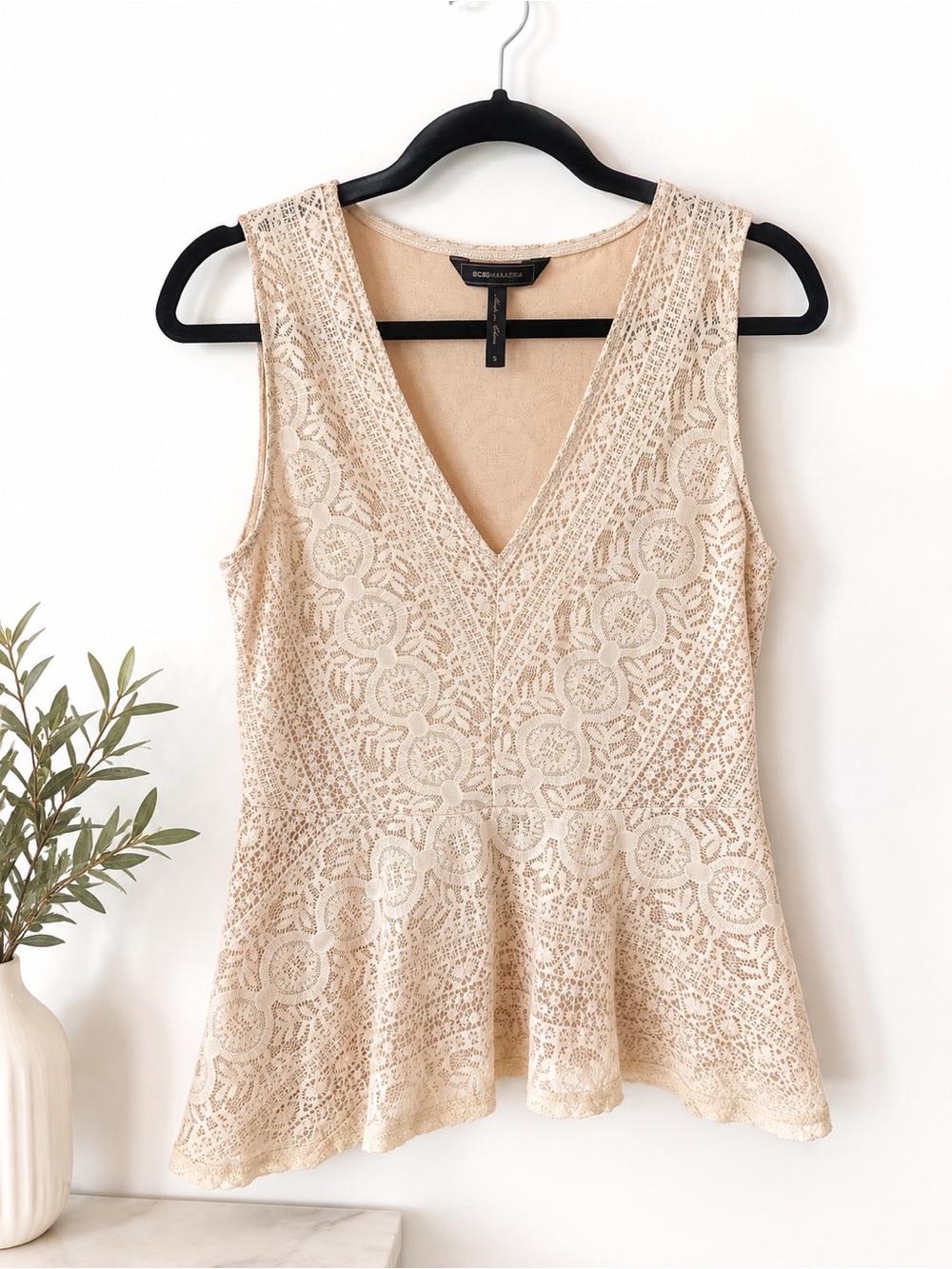 BCBGMAXAZRIA Cream Floral Lace Peplum Top Small